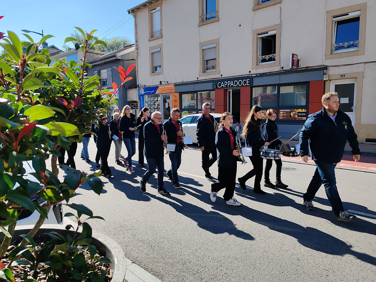 2025-10-11 - Défilé de la fête de la Sainte-Fleur 2025 à Golbey