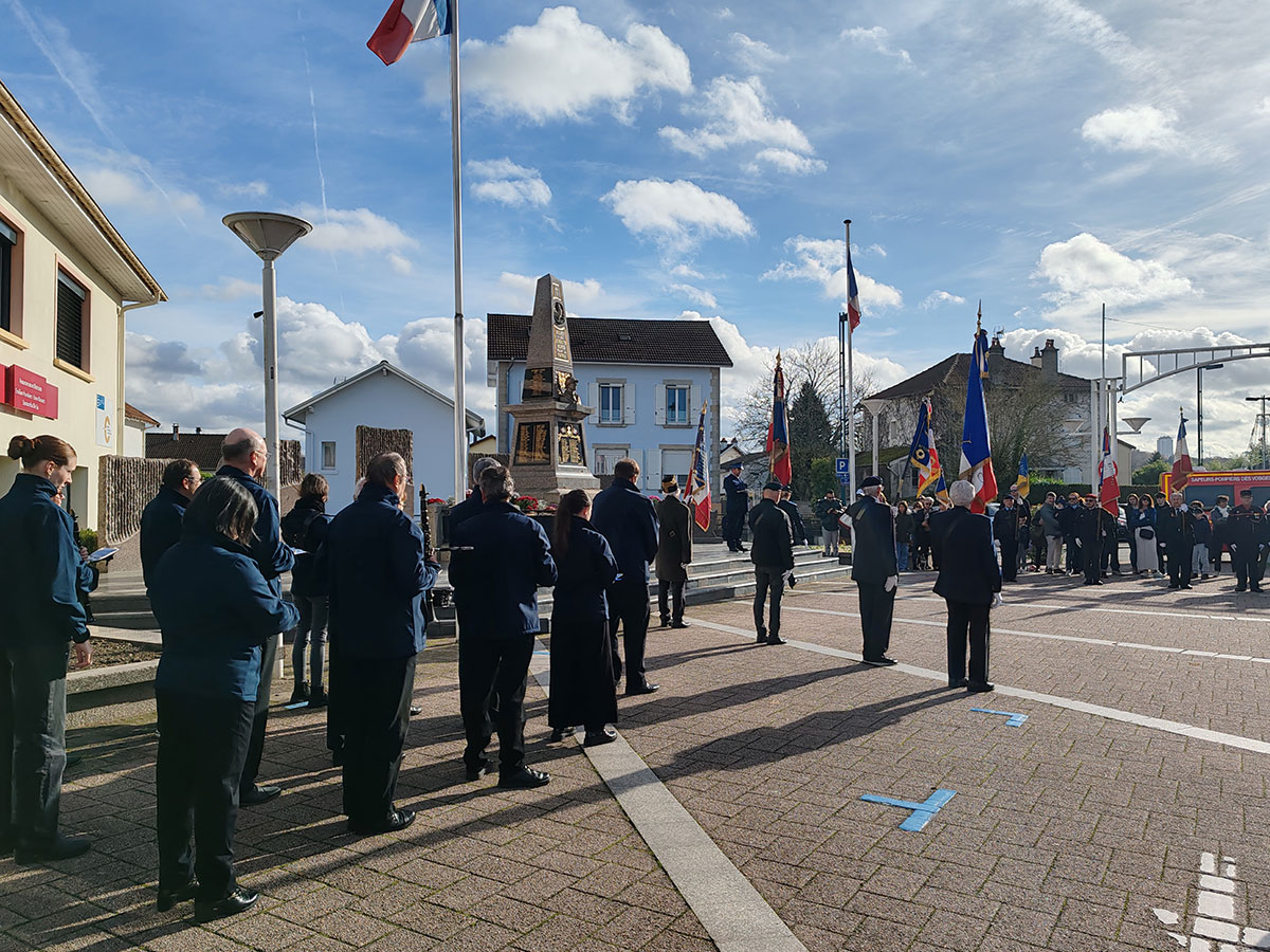 11 Novembre 2025 - Cérémonie de commémoration de l'armistice à Golbey avec l'orchestre d'harmonie