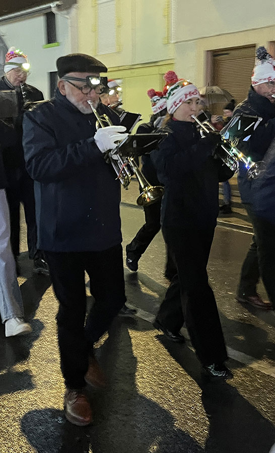 Défilé de la Saint-Nicolas 2025 à Golbey avec l'Orchestre d'Harmonie de l'Union Musicale de Golbey