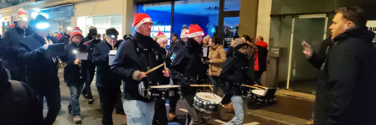 L'orchestre d'harmonie de Golbey au défilé de la Saint-Nicolas d'Epinal du 6 décembre 2025