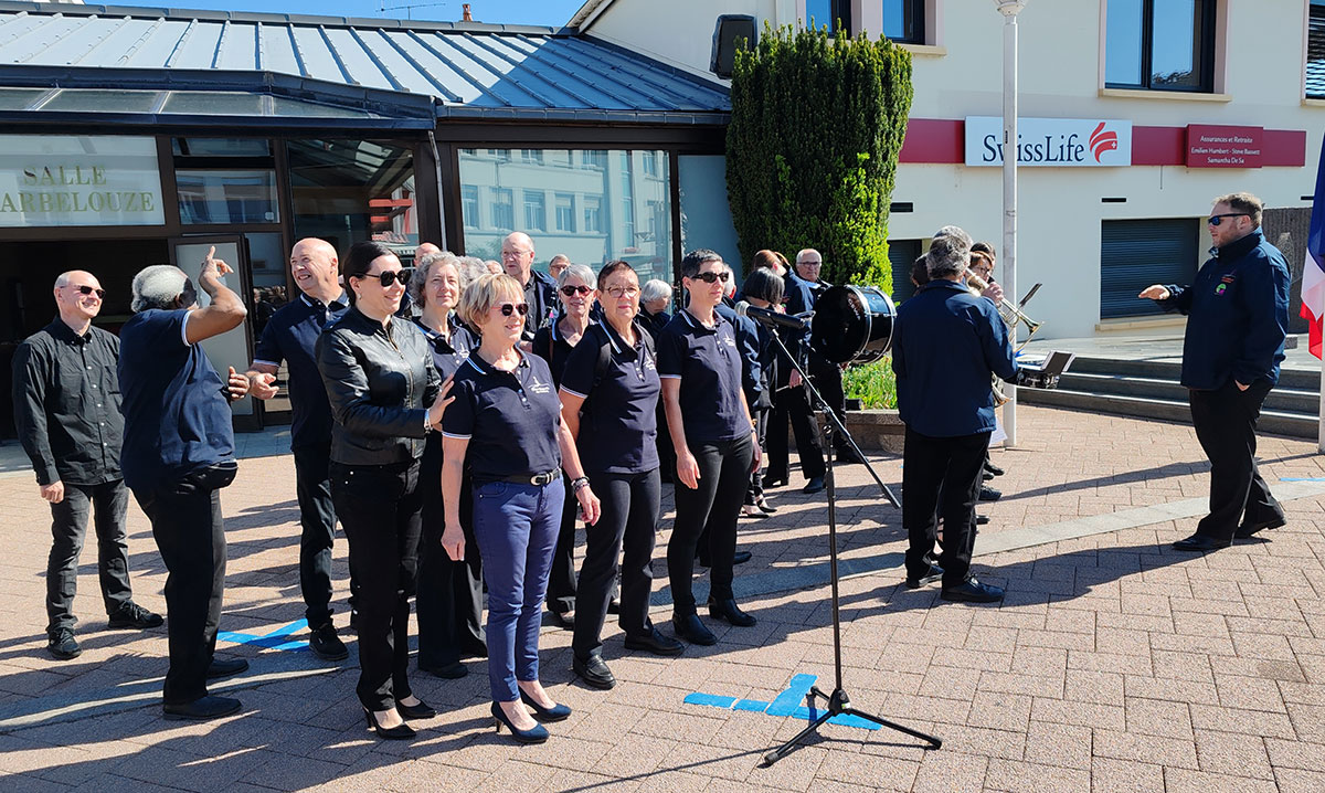 Cérémonie du 8 mai 2026 à Golbey avec l'Orchestre d'Harmonie et la chorale Coup de Choeur
