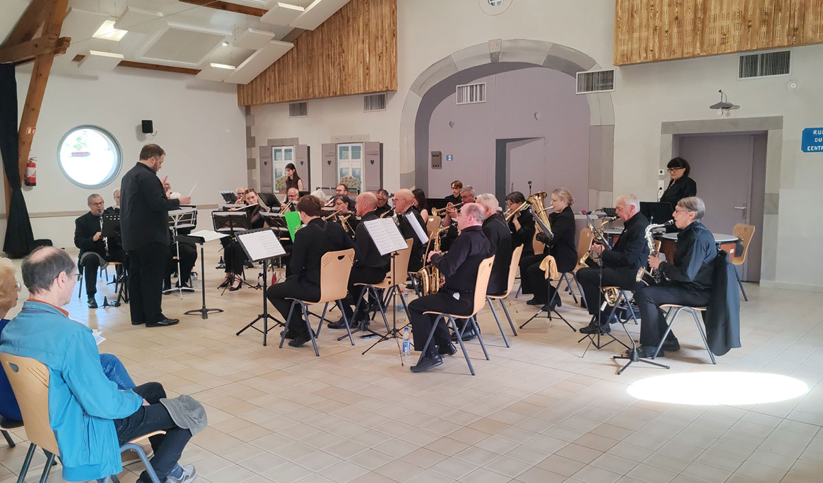 L'orchestre d'harmonie de Golbey en représentation à Jeuxey pour le concert de Printemps