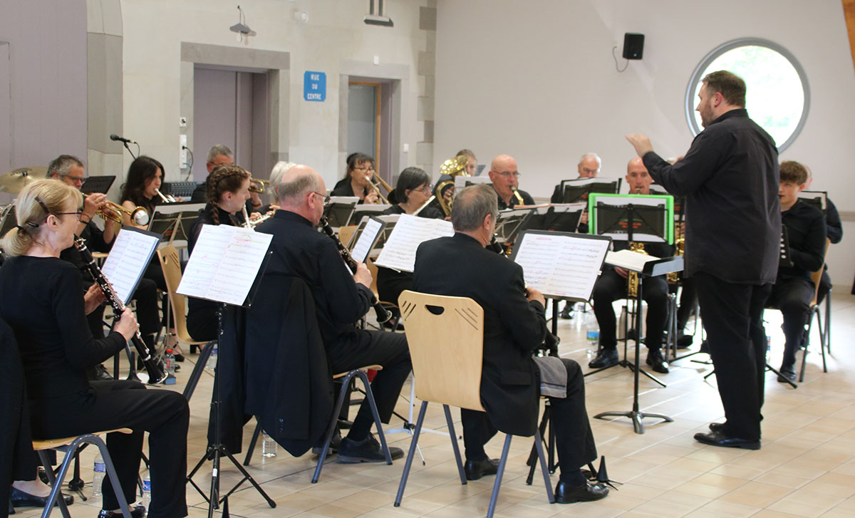 L'orchestre d'harmonie de Golbey en représentation à Jeuxey pour le concert de Printemps